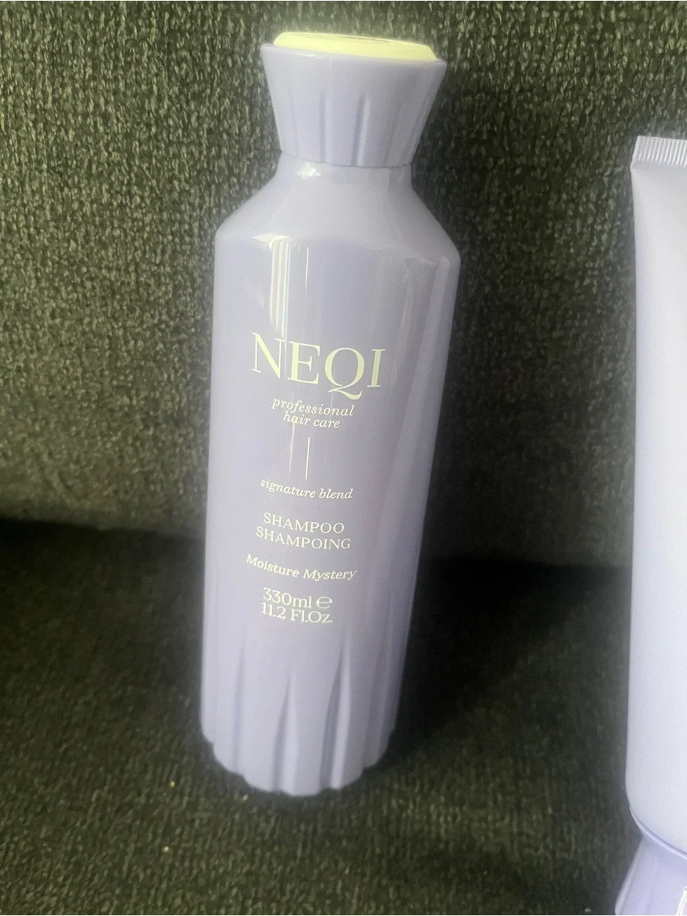 NEQI Professional Signature Blend Moisture Mystery Shampoo & Leave-In Cream